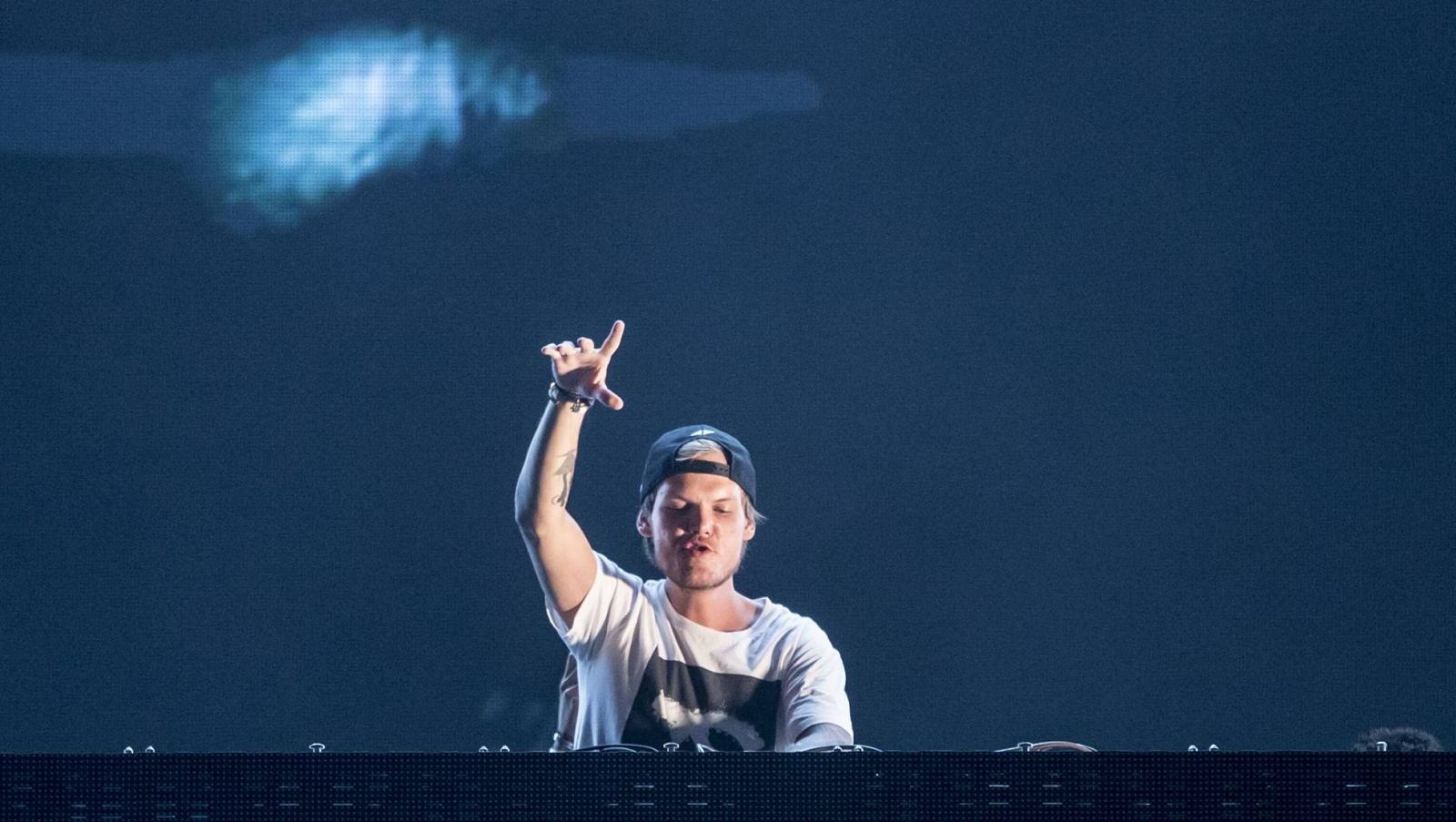 MORRE O DJ SUECO AVICII AOS 28 ANOS - News Rondônia
