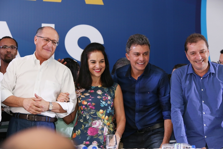 PRÉ-CONVENÇÃO DO PSDB, DEM E PSD REÚNE MILHARES EM JI-PARANÁ - News Rondônia