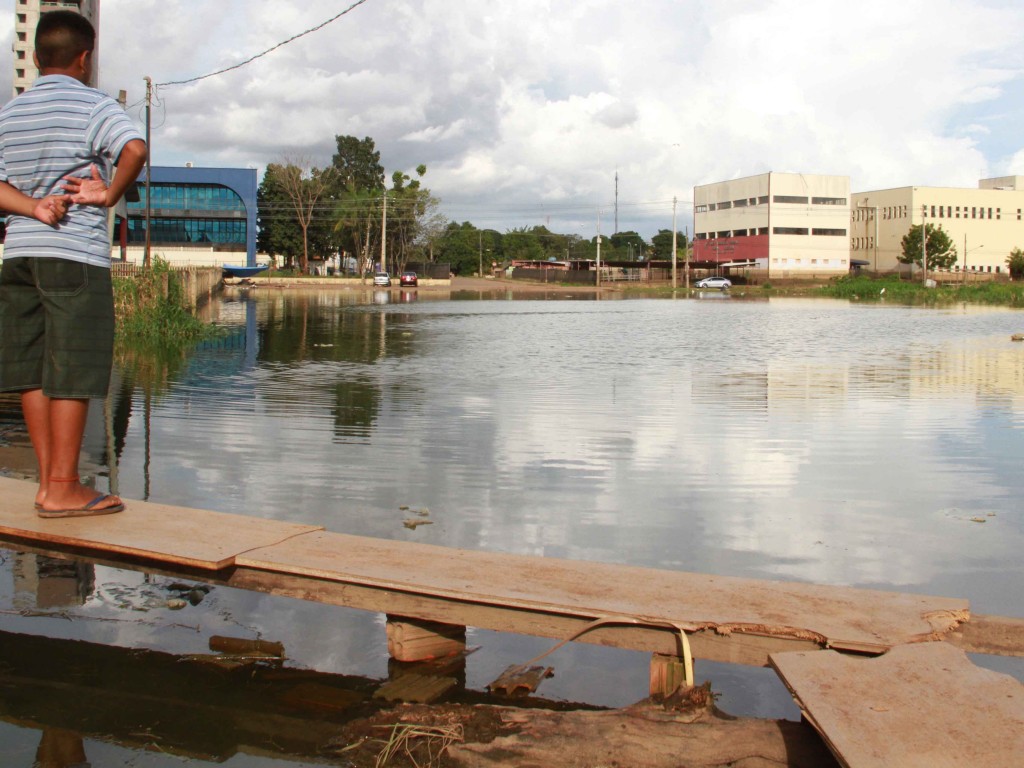GOVERNO PONTUA AÇÕES PARA ATENDER ATINGIDOS PELA CHEIA EM RONDÔNIA - News Rondônia