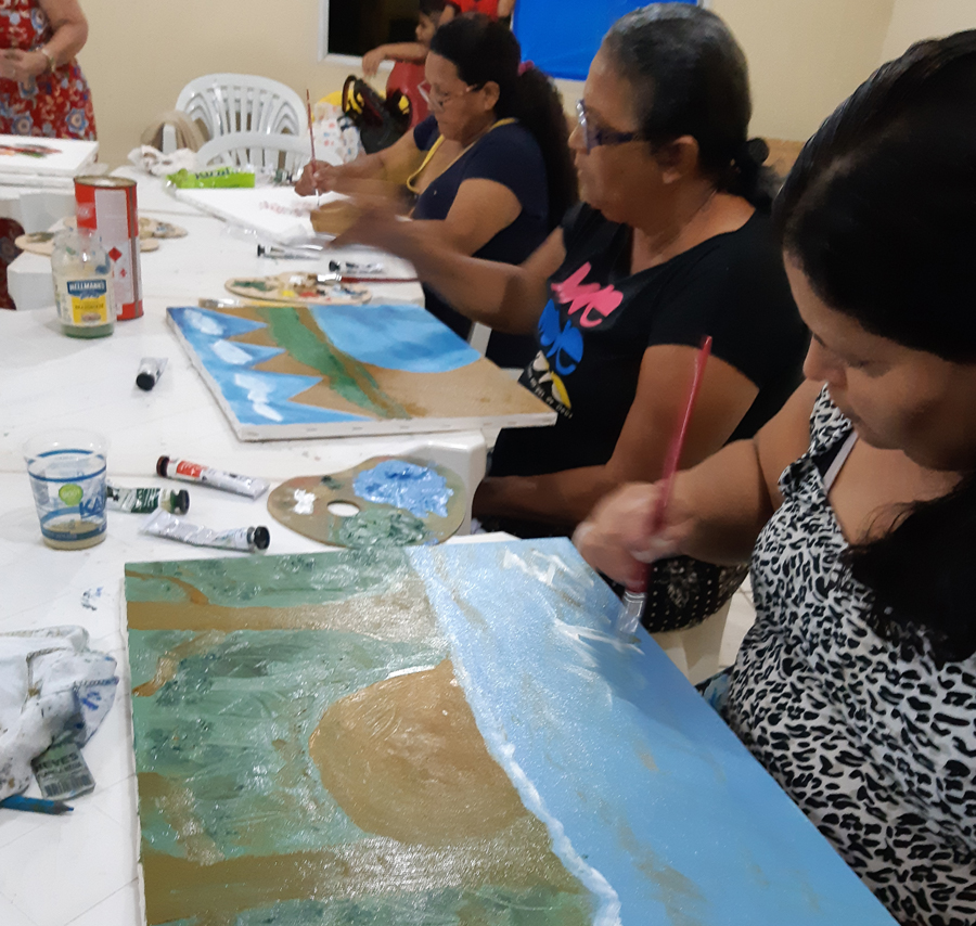 RITA QUEIROZ ENSINA EM OFICINA DE ARTES PLÁSTICAS NA ZONA LESTE - News Rondônia