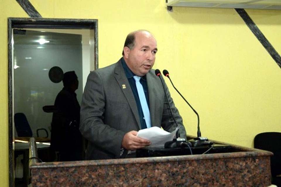 A pedido de Edwilson Negreiros, prefeitura providencia limpeza e encascalhamento em assentamento do Ulisses Guimarães - News Rondônia