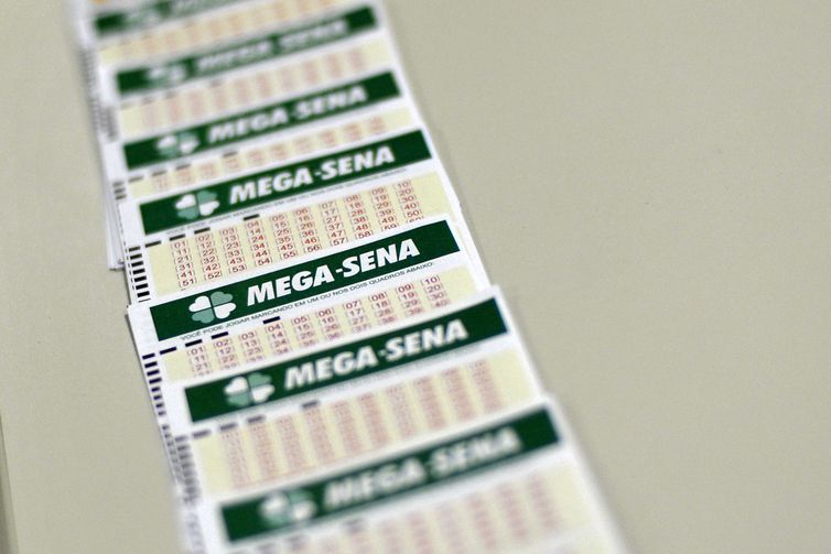MEGA-SENA ACUMULA E DEVE PAGAR PRÊMIO DE R$ 17 MILHÕES NESTA QUINTA - News Rondônia