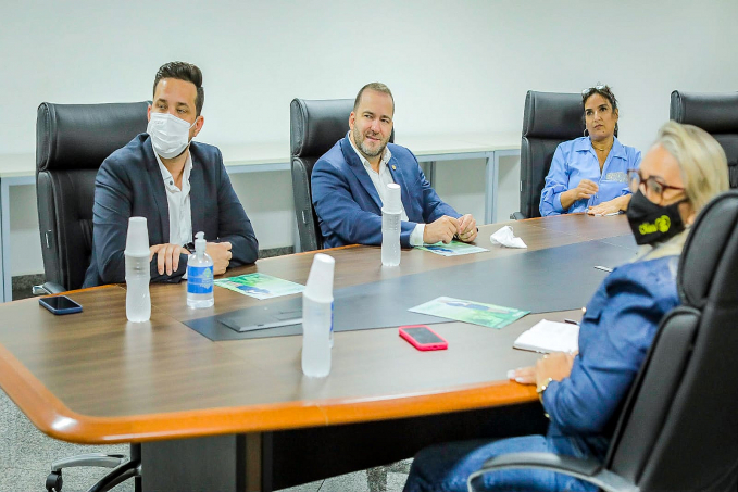 Vereadora Márcia Socorrista trata com Presidente Alex Redano sobre ações em prol de animais em situação de abandono - News Rondônia