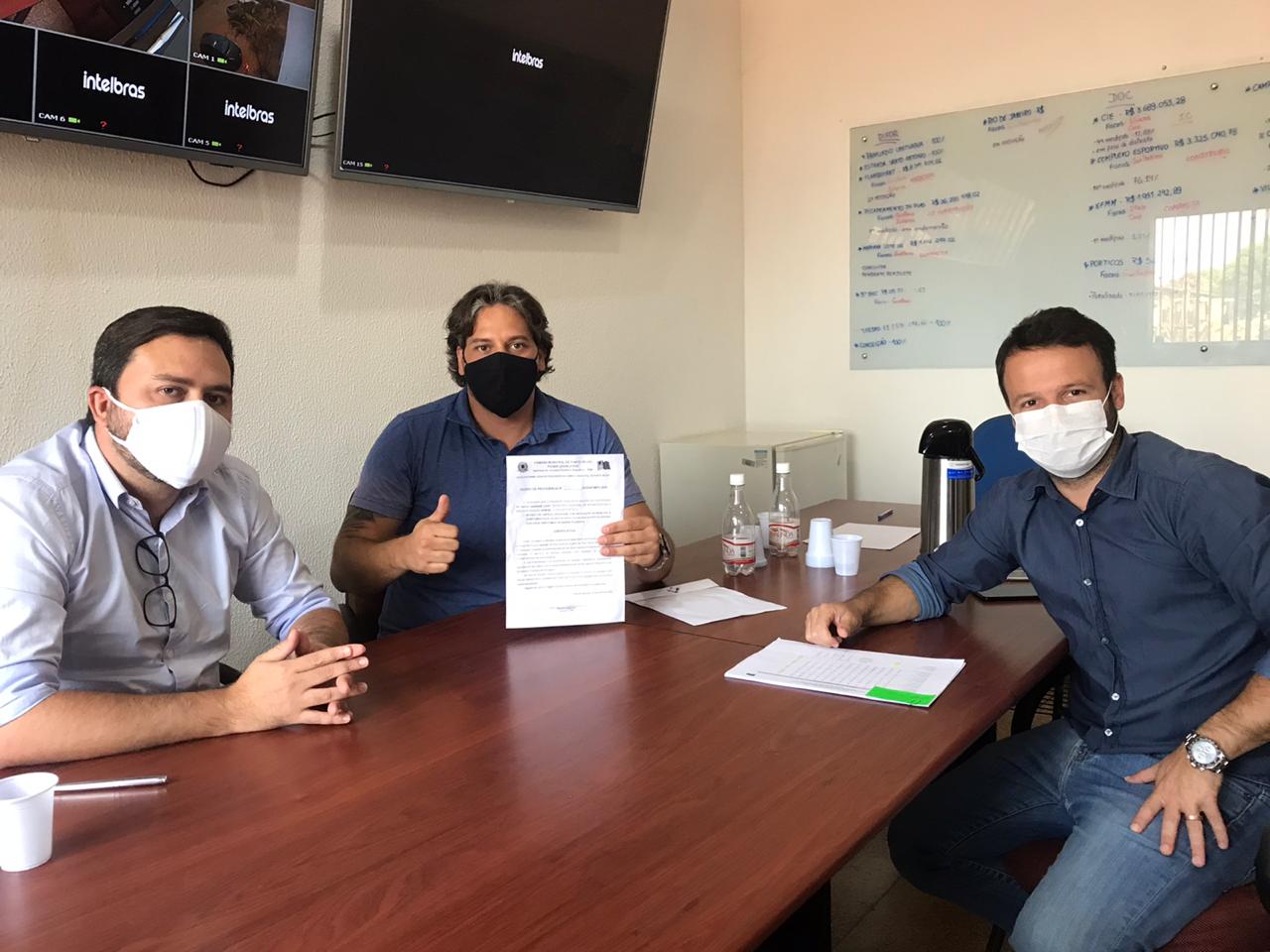 Vereador Waldemar Neto visita secretarias municipais em busca de respostas para solicitações feitas pela população - News Rondônia