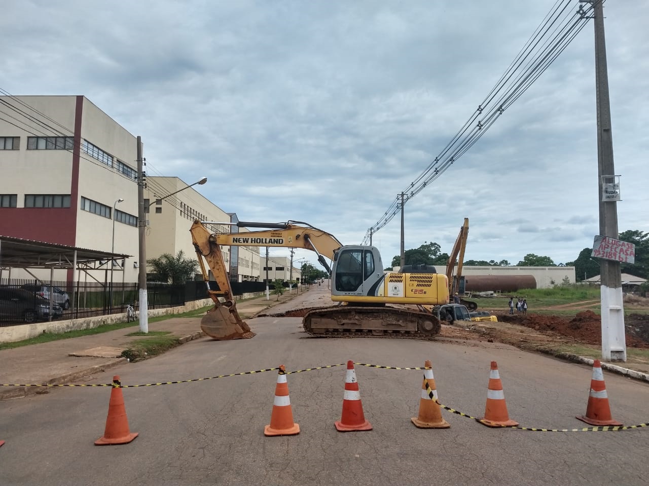 PORTO VELHO: AVENIDA ESTÁ INTERDITADA PARCIALMENTE PARA EXECUÇÃO DE OBRAS - News Rondônia