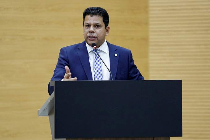 Deputado Jair Montes requer ao Governo informações referentes a intervenção no sistema de tratamento de água em Guajará-Mirim e outros municípios - News Rondônia