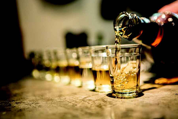 Mercado da Cachaça registra queda de consumo de 23,8% - News Rondônia