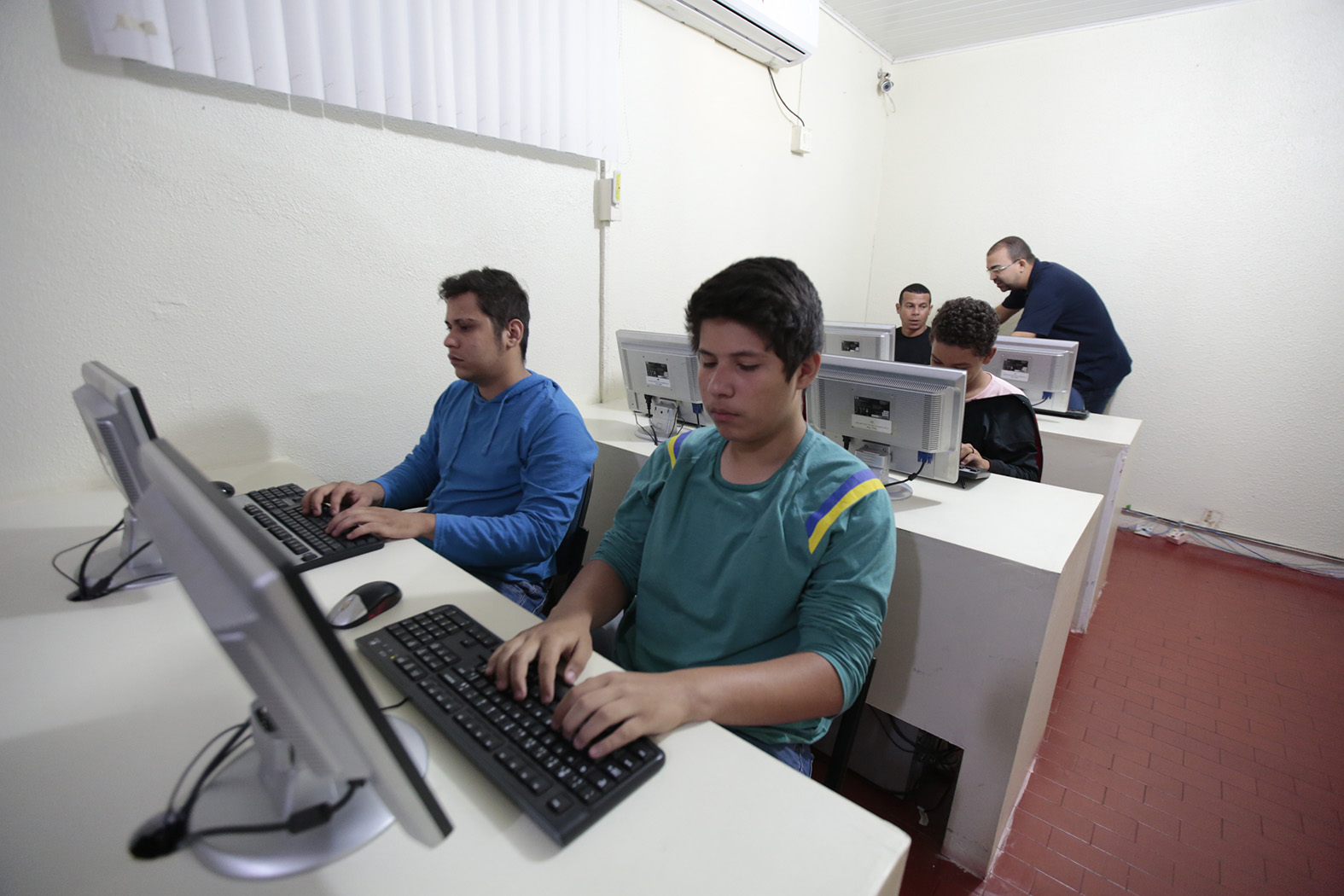 MAIS QUATRO CURSOS INICIAM NA ESCOLA DO LEGISLATIVO - News Rondônia