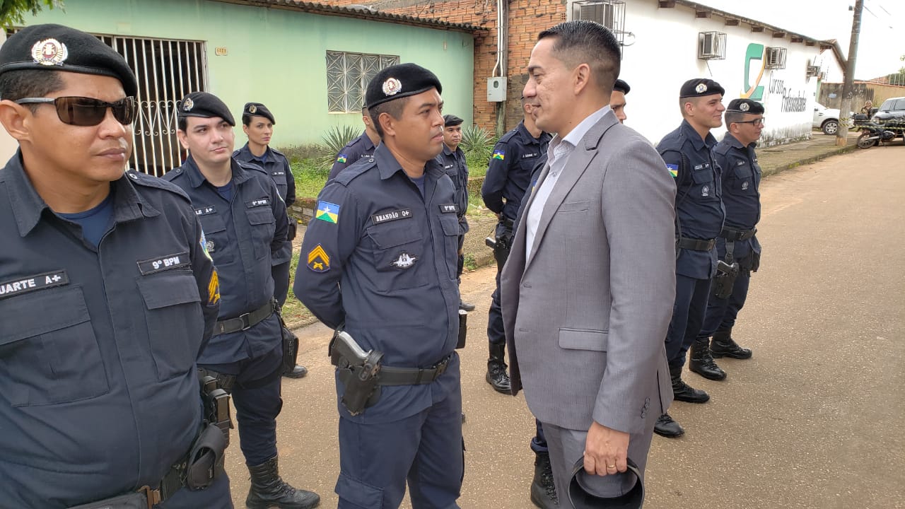 DEPUTADO EYDER BRASIL PARTICIPA DA FORMATURA E PREMIAÇÃO DO DESTAQUE OPERACIONAL NO 9º BPM - News Rondônia