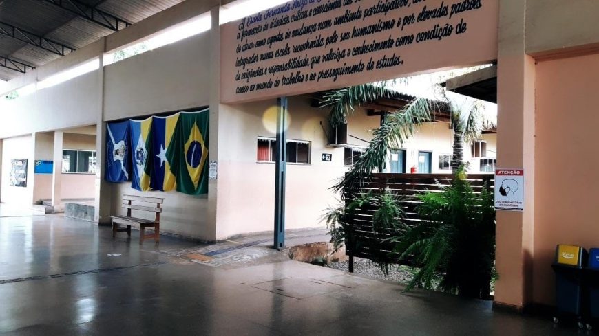 Escolas estaduais recebem novos equipamentos e materiais eletrônicos em Espigão dOeste - News Rondônia