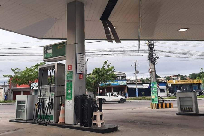 NA LESTE - Vigias de posto de combustíveis são amarrados por criminosos em Porto Velho - News Rondônia