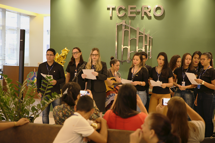 ATIVIDADES CULTURAIS E DE CONFRATERNIZAÇÃO MARCAM O DIA DO SERVIDOR NO TCE - News Rondônia