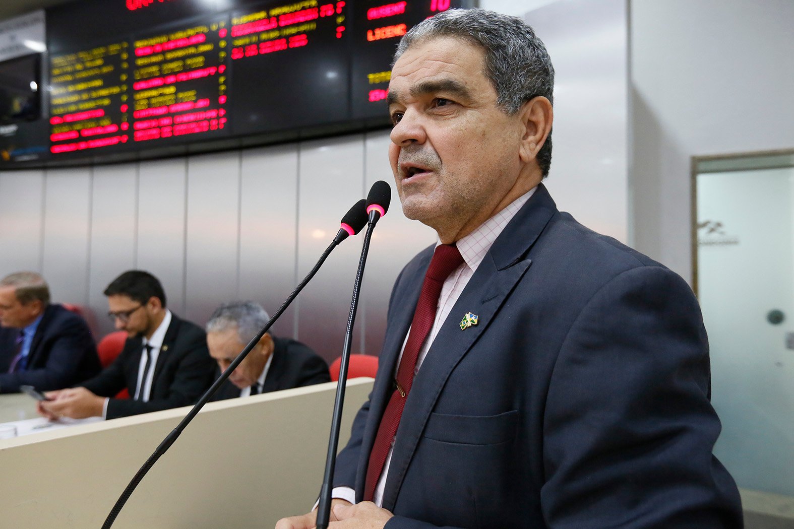 DEPUTADO AÉLCIO DA TV DESTACA A IMPORTÂNCIA EM DIRECIONAR EMENDA À EDUCAÇÃO - News Rondônia
