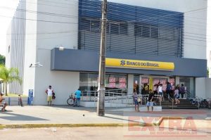 LÂMPADAS E REATORES SÃO FURTADOS DENTRO DE AGÊNCIA DO BANCO DO BRASIL EM VILHENA - News Rondônia