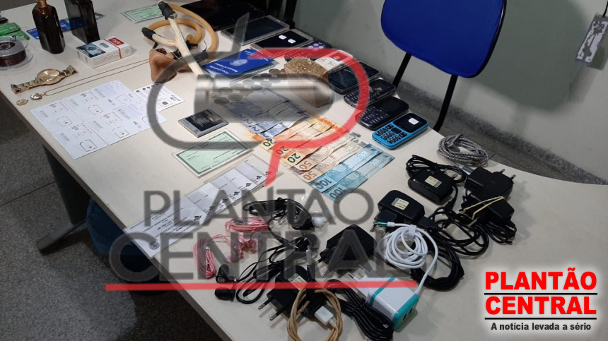 Polícia Militar prende casal com estilingue que seria usado para lançar droga no Presídio Central - News Rondônia