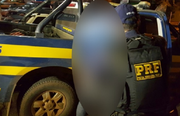 RONDÔNIA: JOVEM É CONDUZIDO PELA PRF POR DIVULGAR BLITZ EM WHATSAPP; É O TERCEIRO EM 3 DIAS - News Rondônia
