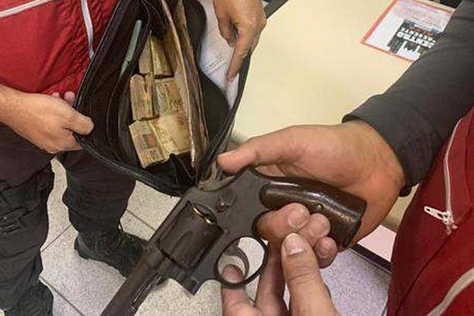 PASSA OU MORRE: Idoso tem 5 mil reais roubados em saidinha de banco na zona sul - News Rondônia