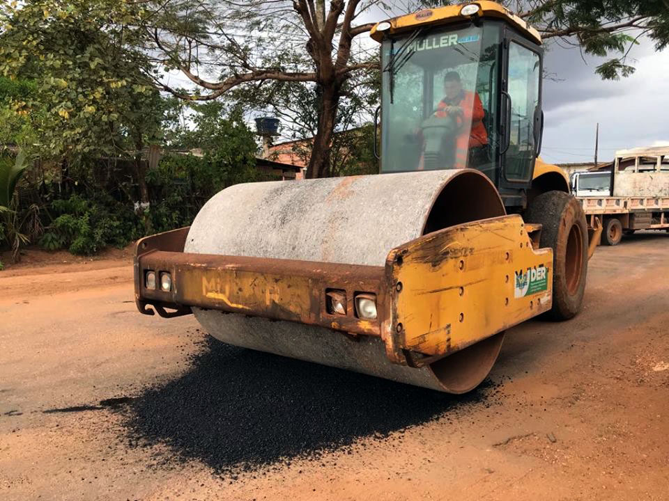 TAPA BURACO  DER ATENDE PEDIDO DE DEPUTADO JESUÍNO NO BAIRRO NACIONAL - News Rondônia