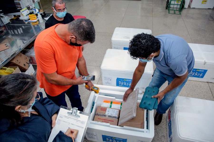 IMUNIZANTES - Rondônia recebe mais vacinas contra a covid-19; doses serão distribuídas para as Regionais de Saúde - News Rondônia