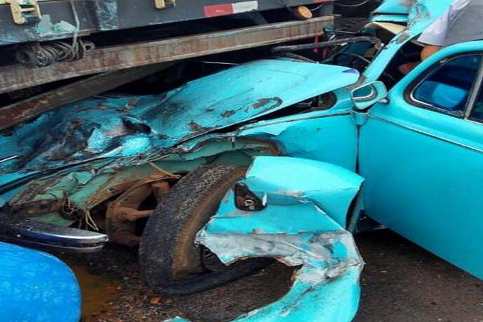 TRAGÉDIA - Acidente durante a madrugada na BR-364 a 40 km de Vilhena deixa homem morto preso às ferragens - News Rondônia