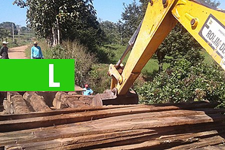 ROLIM DE MOURA: SECRETARIA DE OBRAS RECUPERA PONTE NA LINHA 180 SUL - News Rondônia