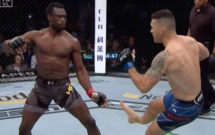 Chris Weidman fratura a perna no UFC 261 com chute similar ao de Anderson Silva; assista - News Rondônia