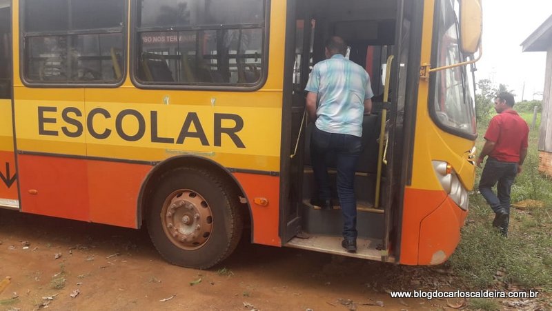 TRANSPORTE ESCOLAR DE VILA DA PENHA ESTÁ 100% PARADO POR FALTA DE MANUTENÇÃO NA FROTA - News Rondônia