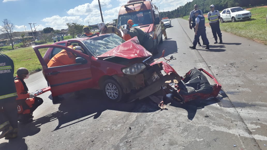 TRÊS MULHERES FICAM FERIDAS EM GRAVE ACIDENTE NO DF - News Rondônia