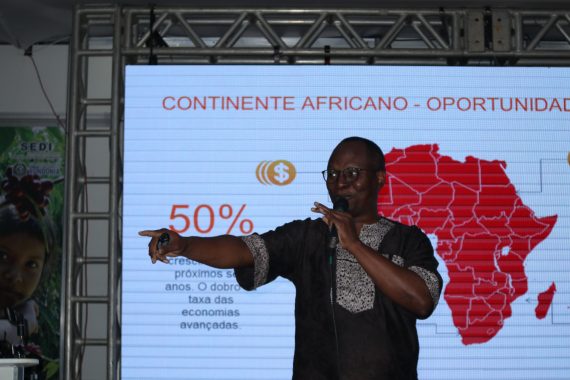 NOVAS FRONTEIRAS DO DESENVOLVIMENTO RONDONIENSE FORAM DESTAQUES NA 8ª RONDÔNIA RURAL SHOW - News Rondônia