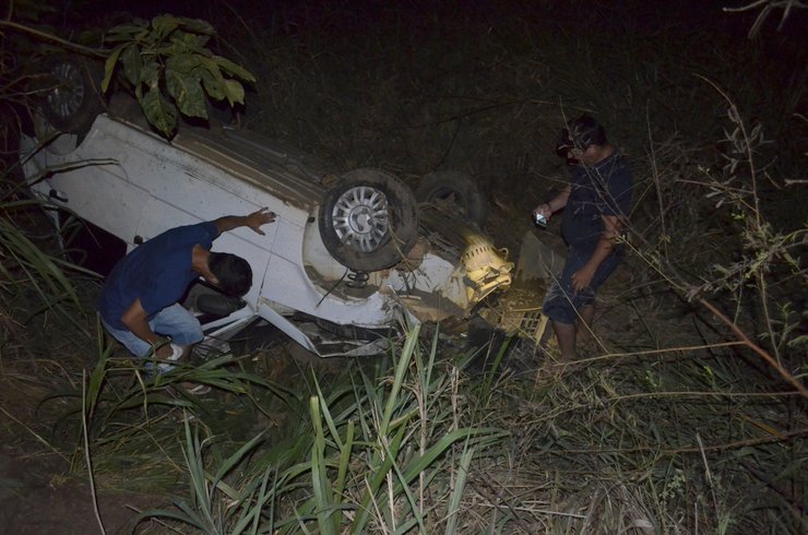 TRAGÉDIA NA BR-364: CRIANÇA MORRE E QUATRO FICAM FERIDOS - News Rondônia