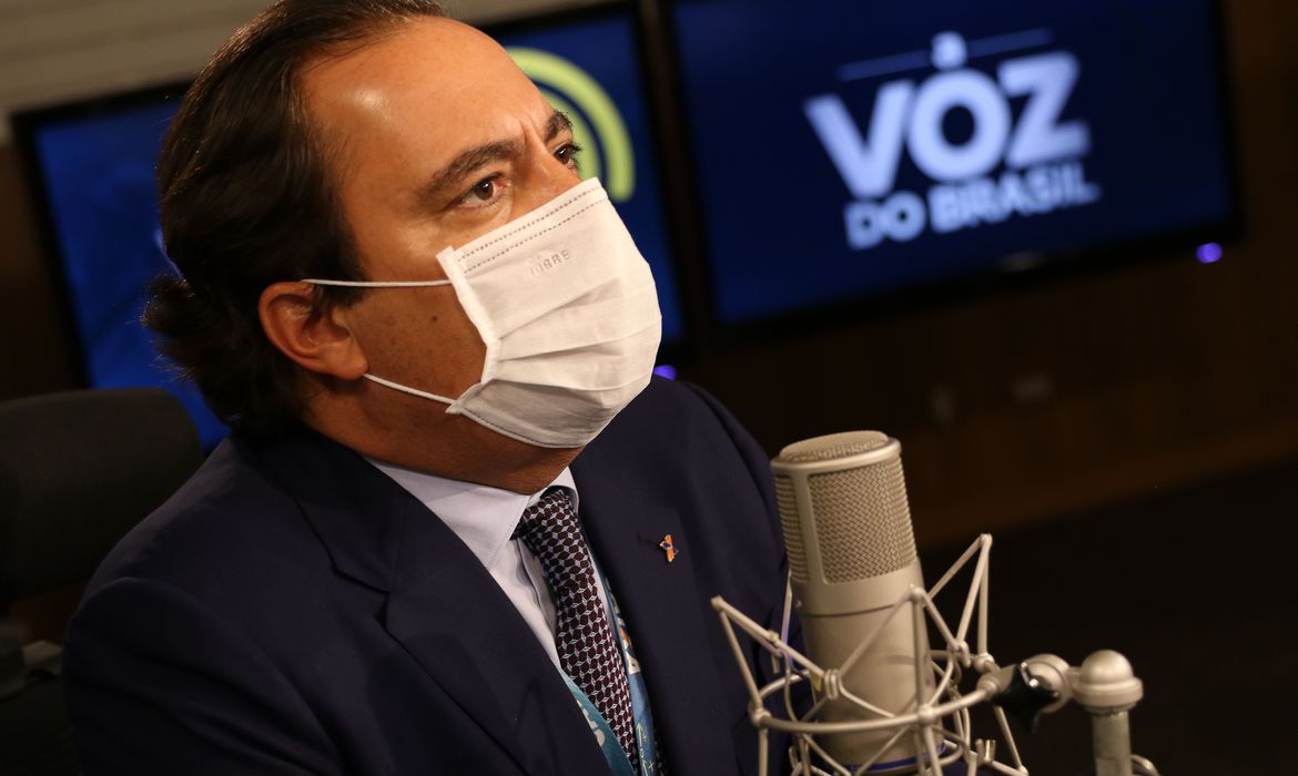 Mais da metade dos beneficiários gasta auxílio de forma digital - News Rondônia