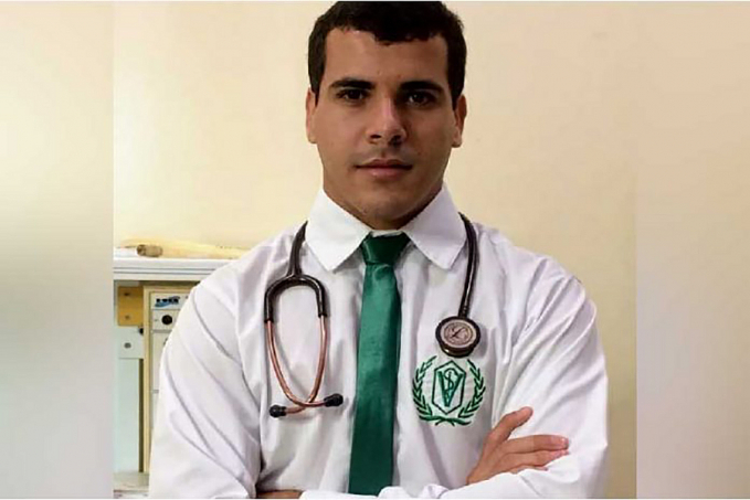 Ex-aluno de escola pública se torna doutor aos 24 anos - News Rondônia