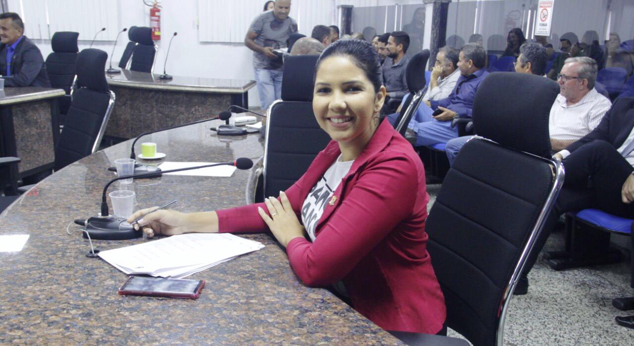CRISTIANE LOPES VOTA FAVORÁVEL A SIMPLIFICAÇÃO DOS PROCESSOS LIGADOS A MICRO E PEQUENAS EMPRESAS - News Rondônia