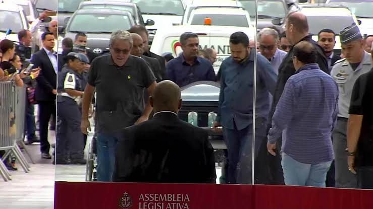 CORPO DO APRESENTADOR GUGU LIBERATO CHEGA À ASSEMBLEIA DE SÃO PAULO - News Rondônia