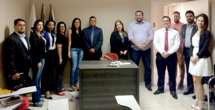 JUSTIÇA DO TRABALHO VAI À EMPRESA FALA DE REFORMA TRABALHISTA A ADVOGADOS DE ESPIGÃO D'OESTE E PIMENTA BUENO EM RONDÔNIA - News Rondônia