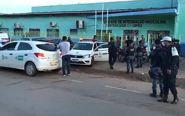 Após tentativa de fuga na Unidade de internação masculina sentenciada I, nove são levados para a Central de Flagrantes - News Rondônia