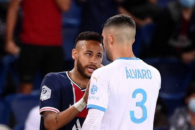 Neymar provoca zagueiro que o ofendeu em caso de racismo após conquistar Supercopa - News Rondônia