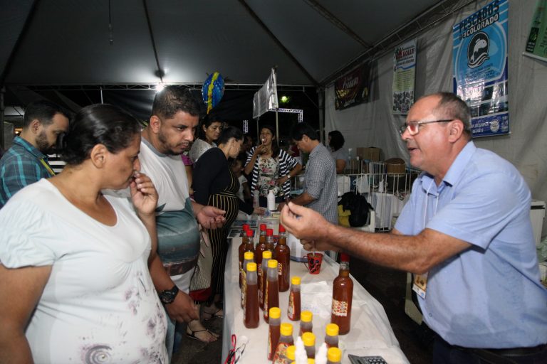 PRODUTOS VARIADOS E EXPOSITORES SATISFEITOS NO SEGUNDO DIA DE EXPOSIÇÃO EM PORTO VELHO - News Rondônia