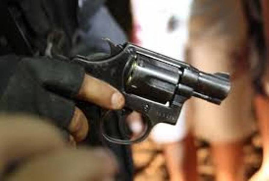 Homem é assaltado por ladrões armados enquanto dormia em pátio de posto de combustíveis - News Rondônia