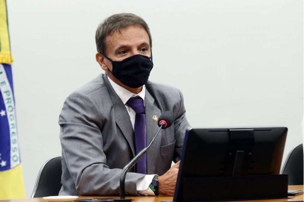 PEC Emergencial: relator desiste de incluir em parecer fim do piso para gasto em saúde e educação - News Rondônia