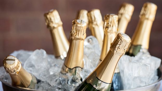 CONFIRA DEZ CURIOSIDADES SOBRE O CHAMPANHE, BEBIDA ESTRELA DAS FESTAS DE FIM DE ANO - News Rondônia
