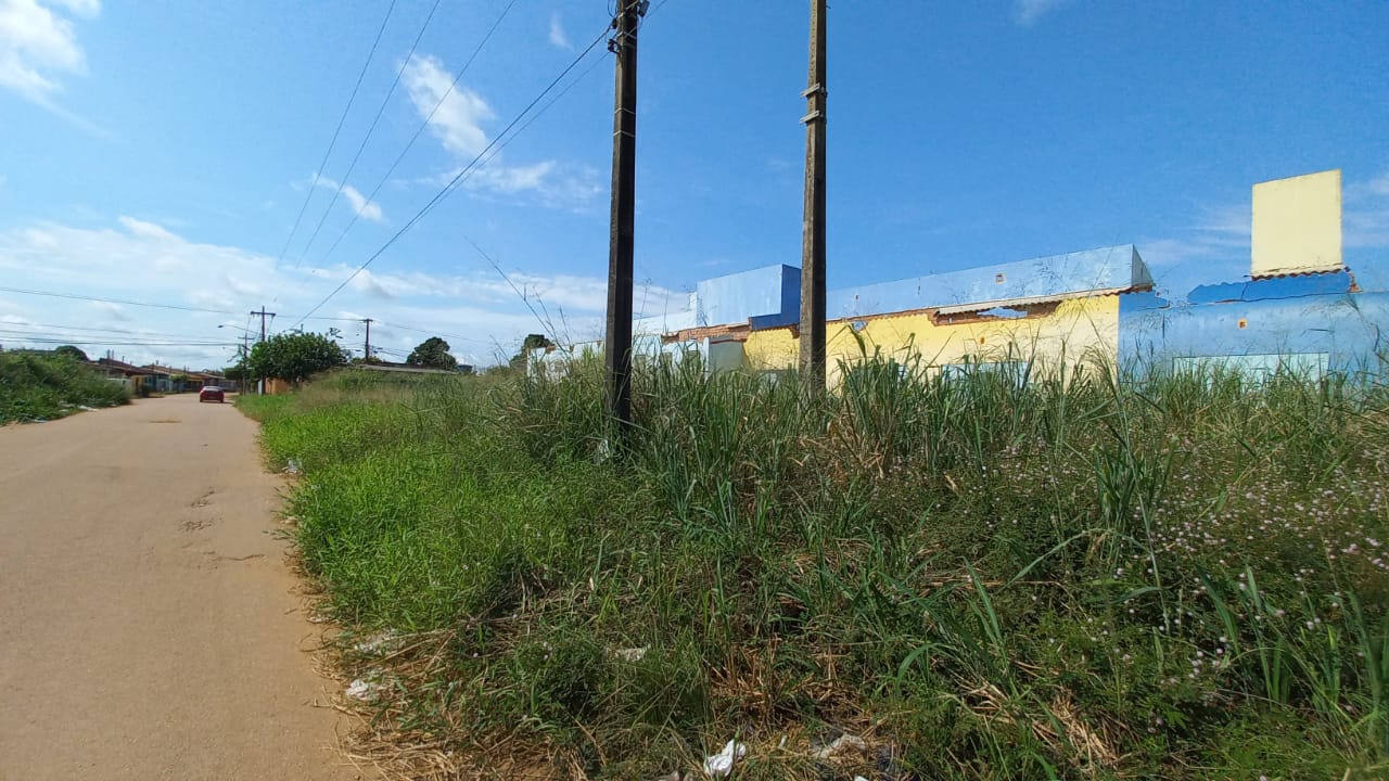 10 ANOS DE ABANDONO  O que seria uma UBS no bairro Lagoinha virou alerta de perigo aos moradores da região do bairro Três Marias - News Rondônia