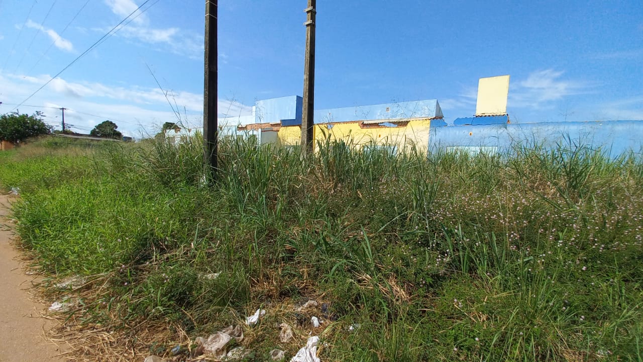 10 ANOS DE ABANDONO  O que seria uma UBS no bairro Lagoinha virou alerta de perigo aos moradores da região do bairro Três Marias - News Rondônia