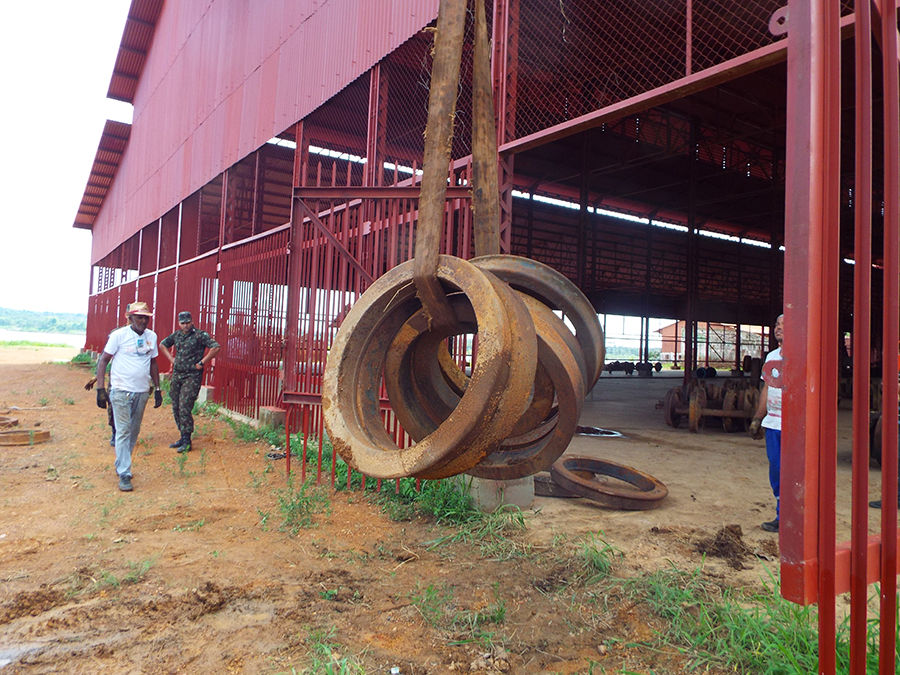 17ª BRIGADA E 5º BEC GARANTEM REMOÇÃO DE PEÇAS DAS LOCOMOTIVAS, TRENS E TRILHOS E PÕEM FIM A ROUBOS NA EFMM - News Rondônia