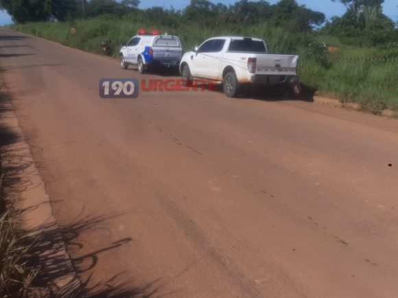MORTE NA RODOVIA - Motociclista colide violentamente na traseira de veículo em Rondônia - News Rondônia