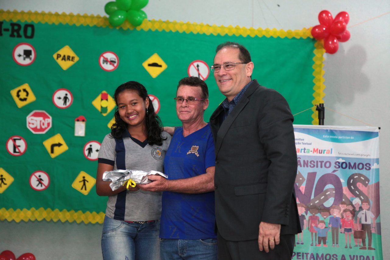 PROGRAMA DE INCENTIVO À LEITURA E ELABORAÇÃO DE TEXTO PREMIA ALUNOS DA REDE ESTADUAL EM PORTO VELHO - News Rondônia