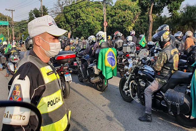 Bolsonaro participa de passeio com motociclistas por vias de São Paulo - News Rondônia