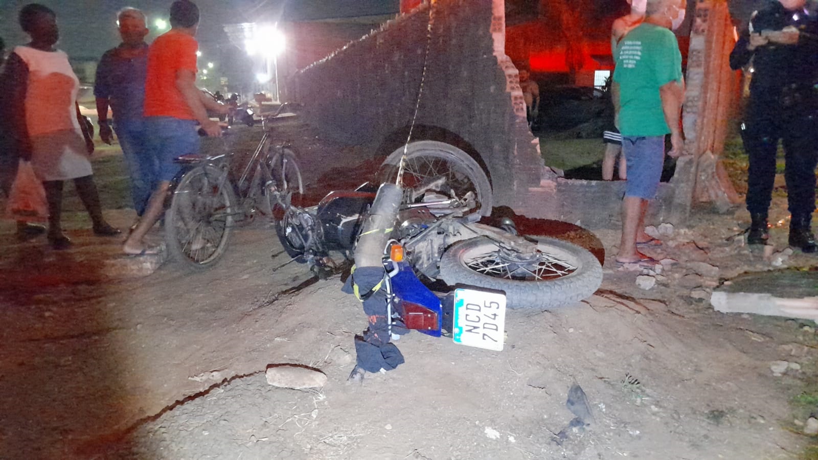 ROLEZINHO: Motociclista fratura mandíbula ao bater contra muro - News Rondônia