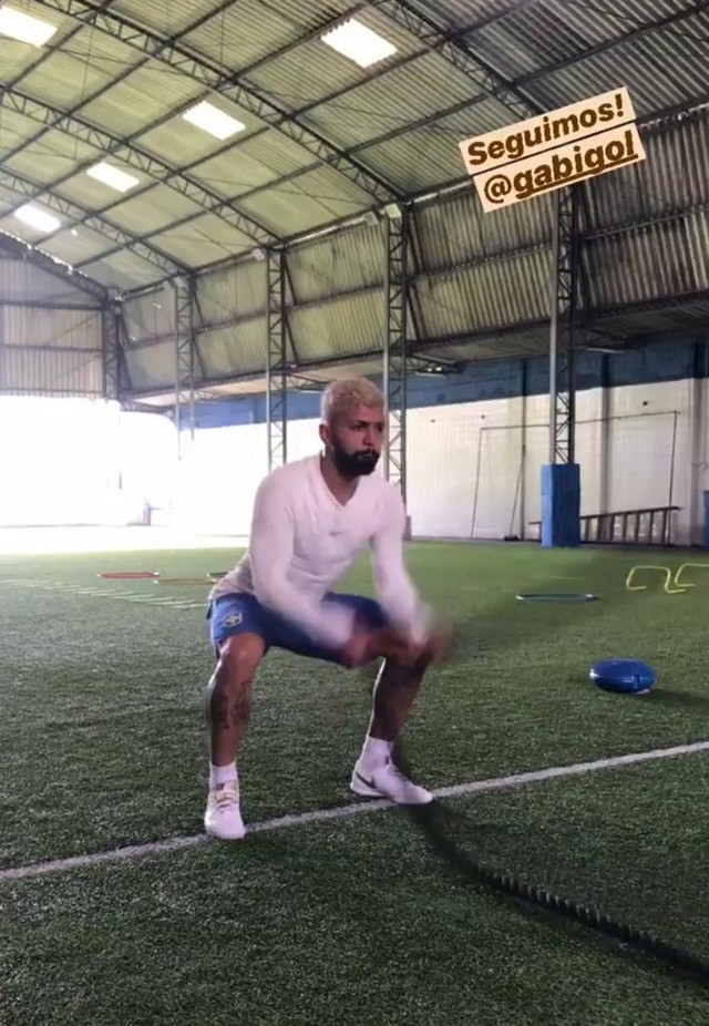 EM SANTOS, GABIGOL ESPERA LIGAÇÃO DO FLAMENGO PARA VIAJAR AO RIO DE JANEIRO E ASSINAR CONTRATO - News Rondônia
