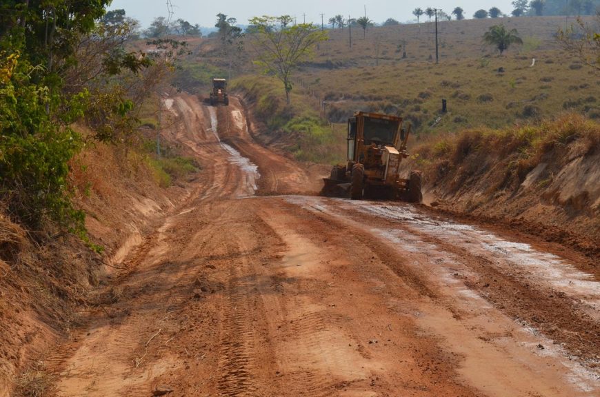 RECUPERAÇÃO DA MALHA - DER conclui limpeza lateral e patrolamento nas rodovias 370 e 495 entre Parecis e Alto Alegre - News Rondônia
